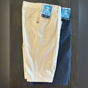 Lot of 2 NEW Men IZOD Saltwater Dockside Classic Fit Stretch Soft 42x9.5  Shorts